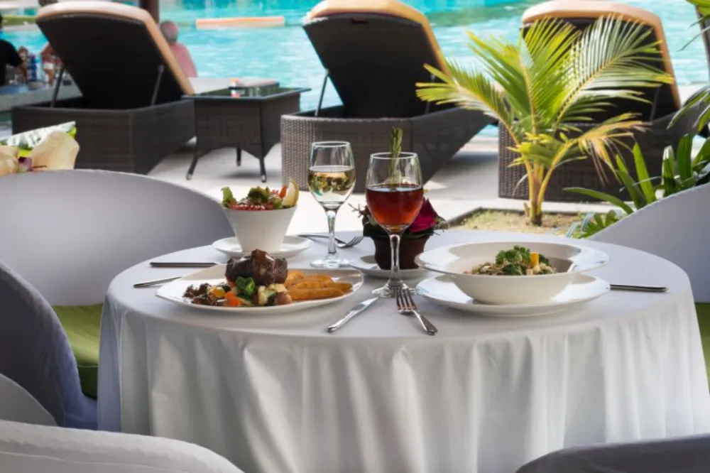 Peninsula Bay Resort - Image 1